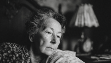 Starala jsem se o maminku po mrtvici, každý den jsem s ní mluvila… a najednou jsem slyšela přiznání, které změnilo celý můj život…