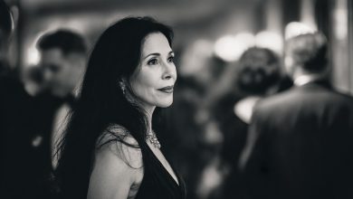 Po dlouhých letech osamění jsem obdržela pozvání na výročí mé školní kamarádky. A tam jsem potkala muže, který mě opustil beze slova před 30 lety