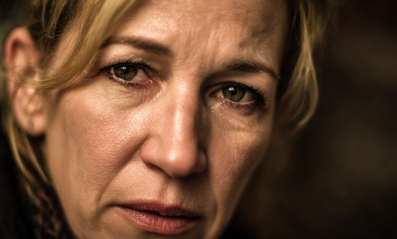 Té ráno jsem náhodou zvedla telefon, který zazvonil na manželově mobilu. Na druhém konci se ozval ženský hlas — klidný, sebejistý a vůbec nebyl překvapen, když mě slyšel Té ráno jsem náhodou zvedla telefon, který zazvonil na manželově mobilu. Na druhém konci se ozval ženský hlas — klidný, sebejistý a vůbec nebyl překvapen, když mě slyšel