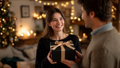 Můj bývalý mi daroval svíčku — byla jsem zoufalá, že to je hloupost, ani kamarádkám to neukážu… ale jak se ukázalo, velmi jsem se mýlila… Můj bývalý mi daroval svíčku — byla jsem zoufalá, že to je hloupost, ani kamarádkám to neukážu… ale jak se ukázalo, velmi jsem se mýlila…