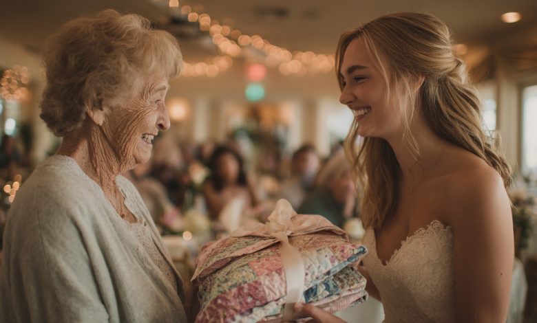 Když se moje vnučka vdávala, mohla jsem jí darovat jen patchworkovou deku, kterou jsem šila celý rok, ale její reakce na můj dar mě rozbrečela… Když se moje vnučka vdávala, mohla jsem jí darovat jen patchworkovou deku, kterou jsem šila celý rok, ale její reakce na můj dar mě rozbrečela…