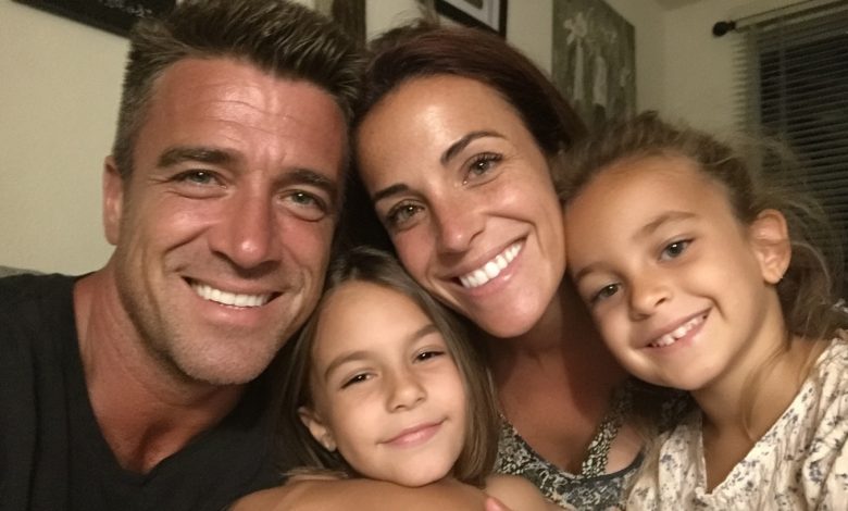 Patnáct let manžel tvrdil, že má malý plat, a já šetřila na všem. Náhodou jsem našla účtenky za nájem za druhý byt a odjela na adresu. To, co jsem tam viděla, mi zlomilo život… Patnáct let manžel tvrdil, že má malý plat, a já šetřila na všem. Náhodou jsem našla účtenky za nájem za druhý byt a odjela na adresu. To, co jsem tam viděla, mi zlomilo život…