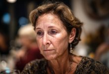 Přišla jsem se seznámit s rodiči nevěsty v prostých levných šatech… a tehdy jsem pochopila, kdo v této rodině umí respektovat lidi a kdo to jen předstírá