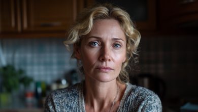 Tchýně mě požádala, abych objednala sadu talířů přes internet a slíbila, že mi peníze vrátí. Objednala jsem. Potom požádala o nože. Pak o sklenice. Když jsem připomněla peníze, manžel se vrátil domů rozzuřený a řekl… Tchýně mě požádala, abych objednala sadu talířů přes internet a slíbila, že mi peníze vrátí. Objednala jsem. Potom požádala o nože. Pak o sklenice. Když jsem připomněla peníze, manžel se vrátil domů rozzuřený a řekl…