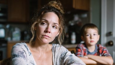 Pět let můj bývalý manžel neplatil své dítě alimenty. Ale jedna fráze kamarádky mě přiměla udělat krok, po němž sám začal žadonit, abych to zastavila… Pět let můj bývalý manžel neplatil své dítě alimenty. Ale jedna fráze kamarádky mě přiměla udělat krok, po němž sám začal žadonit, abych to zastavila…