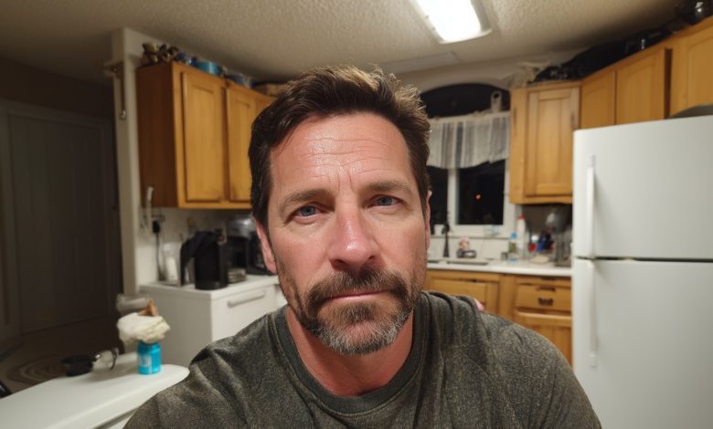 Osm dní po pohřbu mé manželky byly z jejího účtu strženy peníze za pronájem auta. A to, co jsem se dozvěděl potom, obrátilo všechno naruby… Osm dní po pohřbu mé manželky byly z jejího účtu strženy peníze za pronájem auta. A to, co jsem se dozvěděl potom, obrátilo všechno naruby…