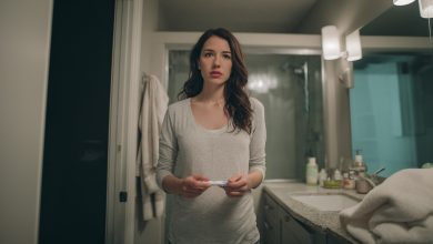 Našla jsem v koupelně pozitivní těhotenský test a zůstala jsem stát jako opařená… Věděla jsem, že není můj. Ale v našem domě žijeme jen já, můj manžel a má 16letá sestra… a doopravdy mě to vyděsilo…