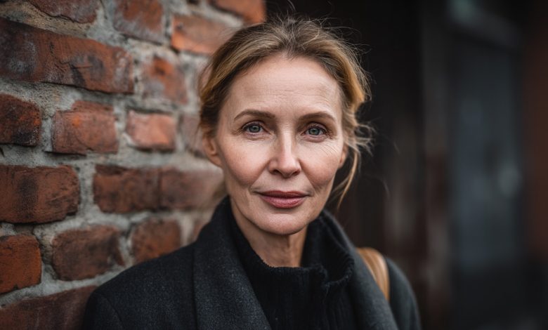 Pracovala jsem jako chůva v bohatém domě jen dva týdny, když se mě dítě tiše zeptalo: „Už jste pochopila, proč se o tom tady nemůže mluvit nahlas?” V tom okamžiku mi zchladly dlaně…