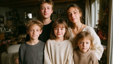 Když naše maminka zemřela, stali jsme se s bratrem opatrovníky našich tří mladších sourozenců, a po pěti letech se objevil otec a požadoval nemožné… Když naše maminka zemřela, stali jsme se s bratrem opatrovníky našich tří mladších sourozenců, a po pěti letech se objevil otec a požadoval nemožné…