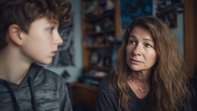 «Ty si nekoupíš místo mojí matky,» — řekl nevlastní syn, když jsem nabídla, že zaplatím za jeho studium na vysoké škole. O pět let později mi sám zavolal s prosbou, která mi vyrazila dech…