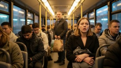 Maminka mi říkala, že otec zemřel — věřila jsem tomu 10 let. Pak jsem ho viděla v autobuse s taškami z obchodu