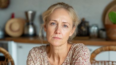 Byla jsem si jistá, že dělám správnou věc, když pomáhám svému staršímu synovi. Ale když jsem otevřela dveře bytu svého mladšího syna, uvědomila jsem si, jakou strašnou chybu jsem udělala…