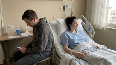 Manžel se rozhodl mě zničit hned poté, co jsem mu zachránila život — ale dcera řekla soudci: «Mohu ukázat něco, o čem maminka neví?» Manžel se rozhodl mě zničit hned poté, co jsem mu zachránila život — ale dcera řekla soudci: «Mohu ukázat něco, o čem maminka neví?»