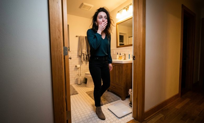 Pozdě večer mě má chytrá váha upozornila, že se u nás doma u mě vážil 52kg ‘host’, zatímco jsem byla u nejlepší kamarádky na rozlučce se svobodou – spěchala jsem domů konfrontovat manžela a byla jsem ponechána beze slov Pozdě večer mě má chytrá váha upozornila, že se u nás doma u mě vážil 52kg ‘host’, zatímco jsem byla u nejlepší kamarádky na rozlučce se svobodou – spěchala jsem domů konfrontovat manžela a byla jsem ponechána beze slov