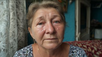 Dala jsem své snaše čtyřicet tisíc na zálohu na byt. Ústně jsme se dohodli, že to vrátí po splátkách. Uplynuly čtyři roky. Když jsem to zmínila, syn řekl: “Mami, přestaň hrát oběť.”