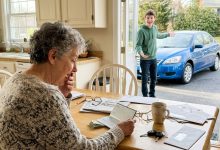 Přepsala jsem své životní úspory na vnuka. Koupil si auto. Přepsala jsem své životní úspory na vnuka. Koupil si auto.