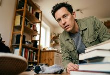 Dcera mě požádala, abych už nikdy nevstupovala do jejího starého pokoje — vydržela jsem to tři roky, dokud jsem jedné noci nezaslechla odtud zvuk a neotevřela dveře