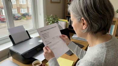 Můj manžel mi řekl, že se chystá na třídenní pracovní konferenci. Na naší společné tiskárně jsem našla rezervaci hotelu — Byla to jen jedna noc, ne tři.