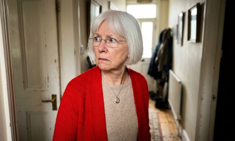 Přihlásila jsem se na tanec — jedna žena jízlivě poznamenala, že důchodci patří do jiného sálu, a já odpověděla tak, že celý sál ztichl