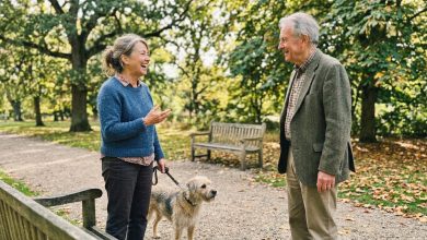 Potkala jsem ho při venčení psa v parku. Je mi 63 a myslela jsem, že už se nikdy na nikoho nepodívám. Má dcera říká, že se chovám jako blázen. Už léta jsem se necítila tak živá.