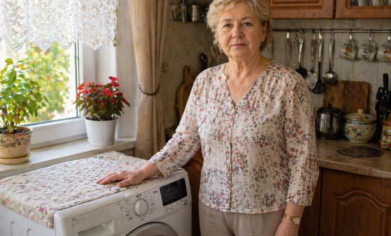 Po smrti manžela zůstalo na účtu trochu úspor. Syn řekl, že by bylo bezpečnější převést je na jeho účet. Převedla jsem. O půl roku později jsem poprosila o část zpět na novou pračku — a uslyšela jsem, že musí „probrat s manželkou”…