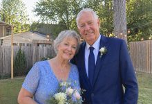 V devětašedesáti letech jsem se provdala za vdovce. A přímo během svatby si mě jeho dcera odvedla stranou a tiše, skoro až k uchu, řekla: „Není tím, za koho se vydává. Musíte znát pravdu…“