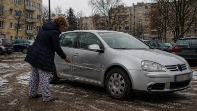 Půjčila jsem bratranci auto na stěhování. Vrátil ho po dvou týdnech s prázdnou nádrží, škrábanci na dveřích a zmačkaným nárazníkem