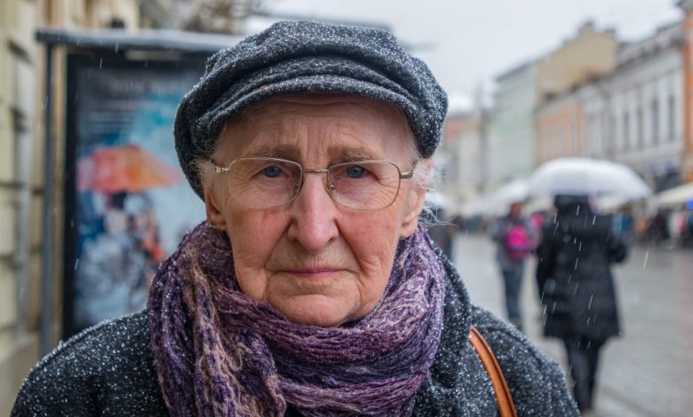 Hlídám vnoučata od pondělí do pátku. V sobotu jsem poprosila dceru, aby mě odvezla k lékaři. Řekla, že sobota je její jediný den odpočinku. Jela jsem autobusem. Od zastávky do polikliniky jsem šla dvacet minut v dešti
