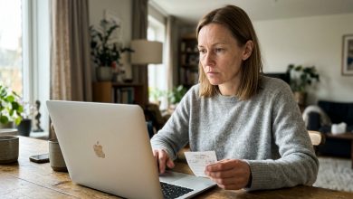 Můj manžel si každý rok bral dovolenou „na ryby s kamarádem“ — sedm let jsem se na nic neptala — ale tentokrát jsem v kapse jeho bundy našla účtenku z hotelu pro dva a mlčky jsem otevřela notebook. Můj manžel si každý rok bral dovolenou „na ryby s kamarádem“ — sedm let jsem se na nic neptala — ale tentokrát jsem v kapse jeho bundy našla účtenku z hotelu pro dva a mlčky jsem otevřela notebook.